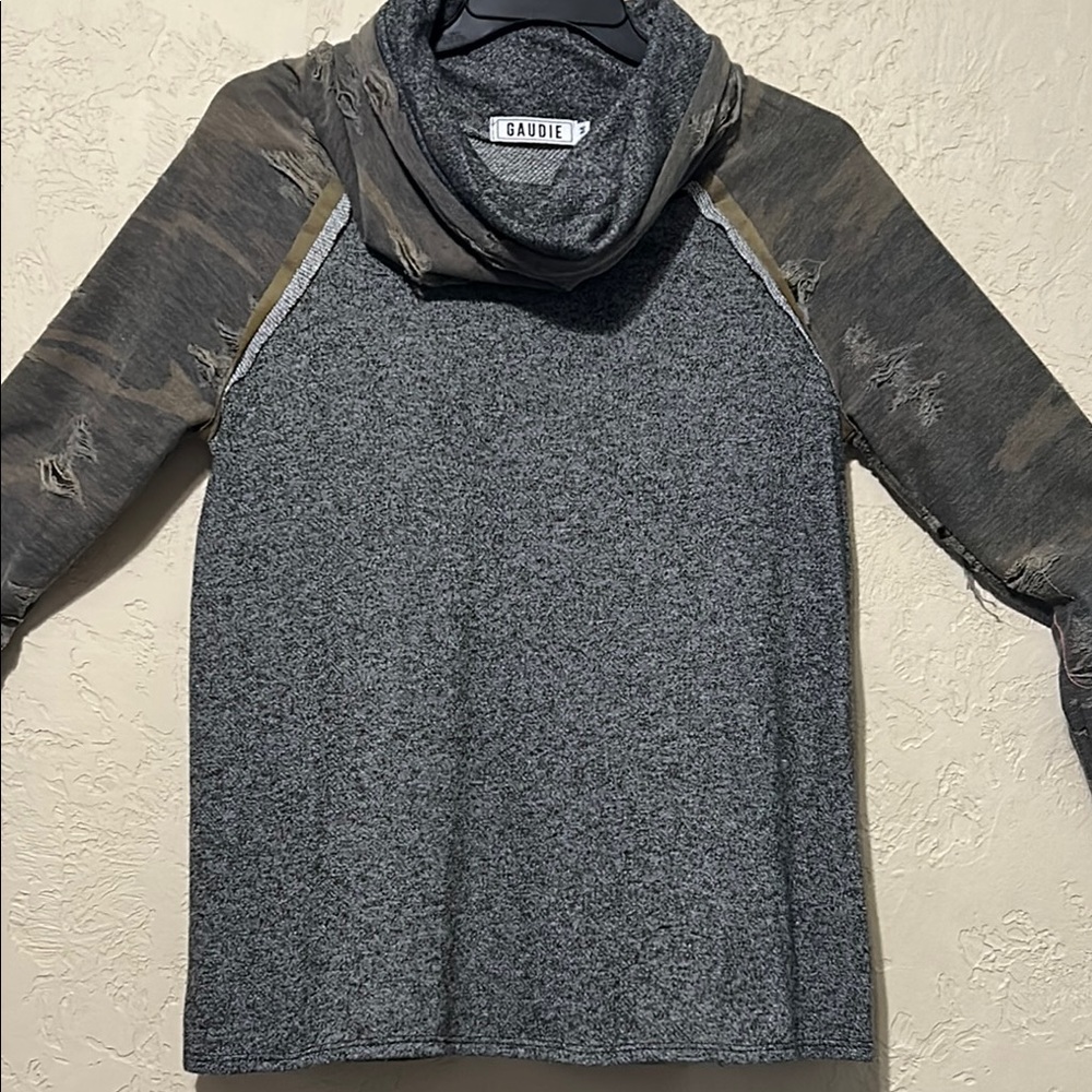 Gaudi Gray and Black Distressed sweater